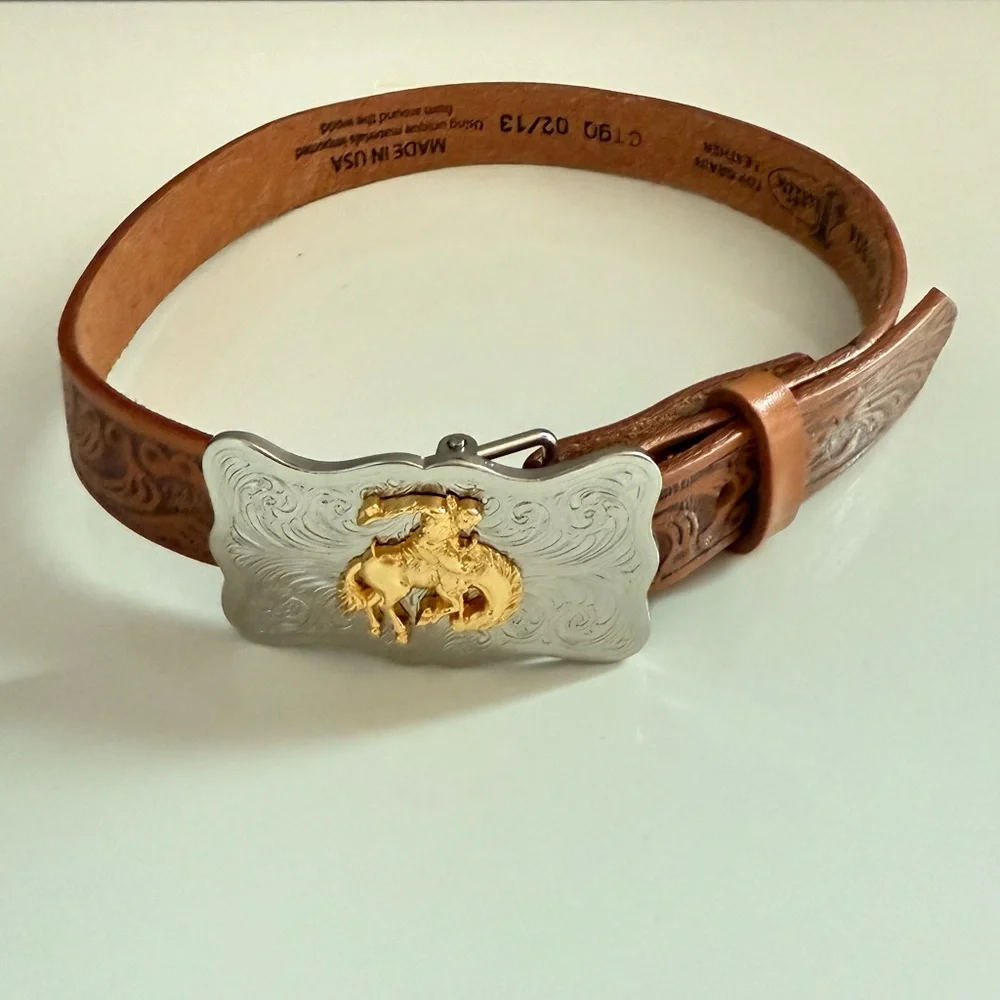 Justin Kids Western Belt Size 22 NWOT Tooled Leather Bucking Bronco Buckle USA